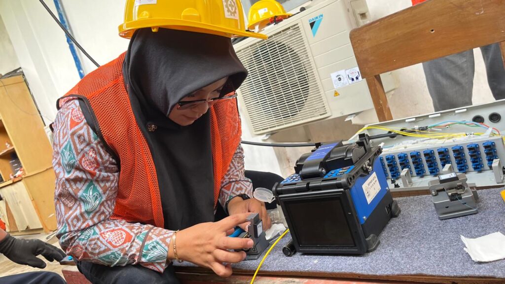 Guru TKJ SMK Texmaco Pemalang Ikuti Pelatihan Fiber Optik untuk Tingkatkan Kompetensi Pengajaran